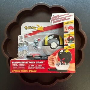 Pokémon Surprise Attack Game - Sneasel & Ultra Ball